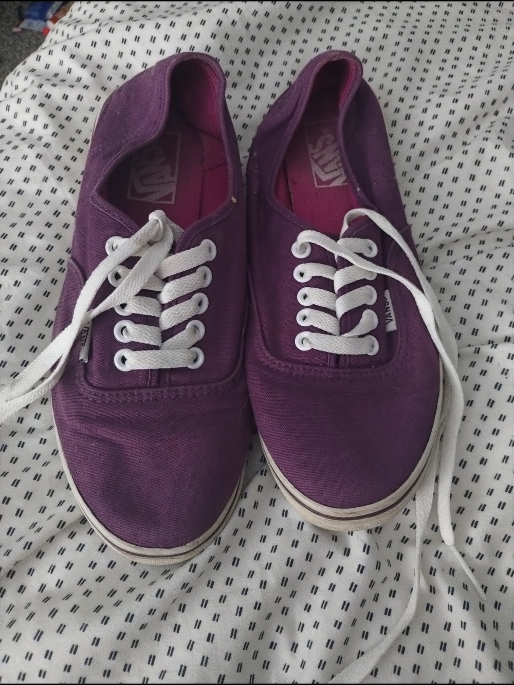 Vans Purple Canvas Low-Top Sneakers with White Laces Size 6.5 Men's